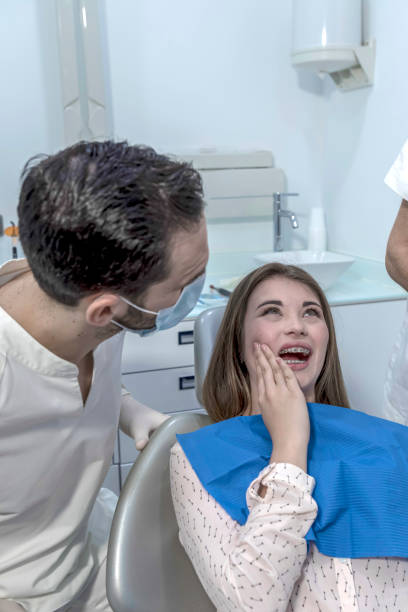 Best Dentist for Tooth Abscess  in Hugo, OK